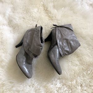 Nine West gray bootie. Size 8.